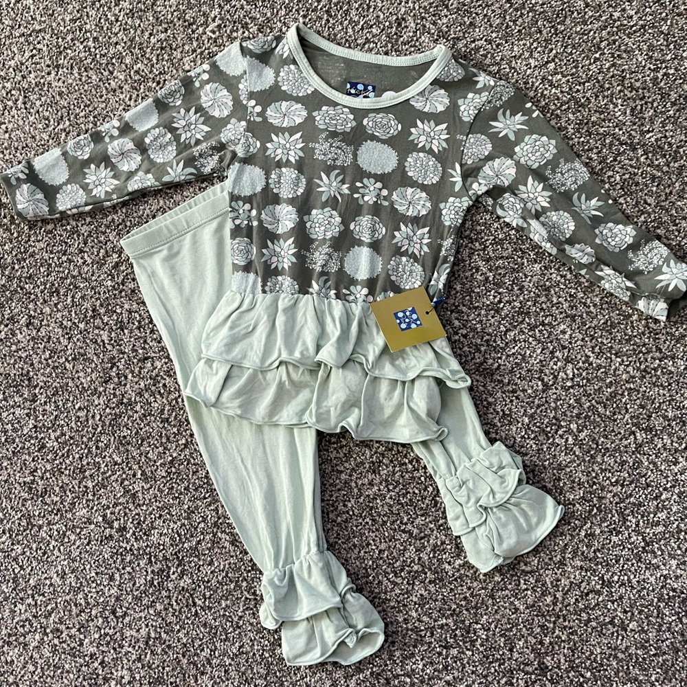 NWT Kickee Pants outfit